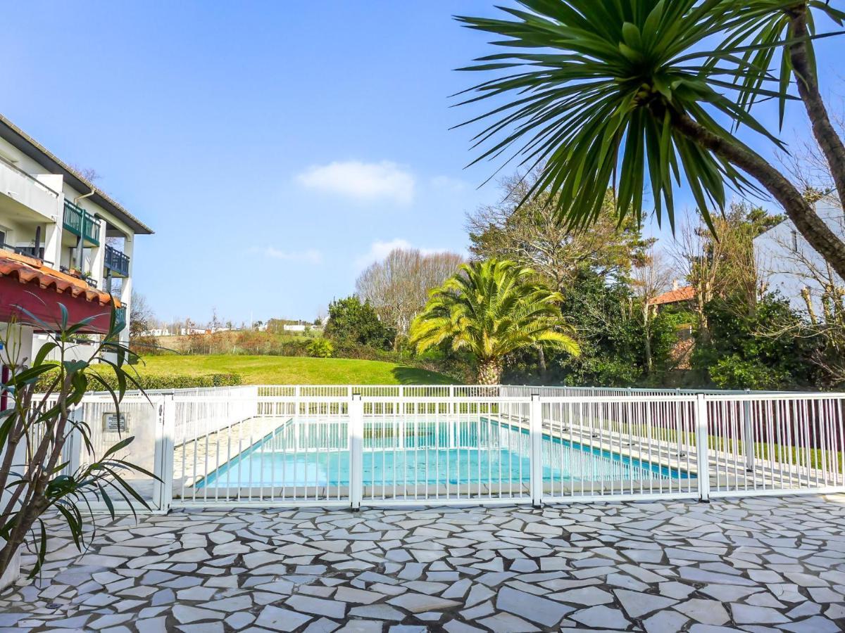 Le Clos Xapella-4 *